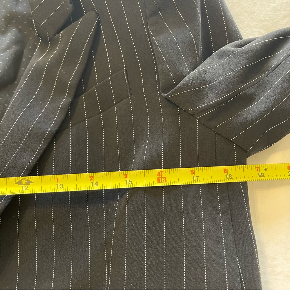 Express One Button Blazer - Picture 14 of 15